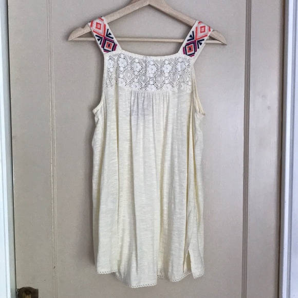 NWT Red Camel tank top with embroidered neckline - Picture 7 of 12